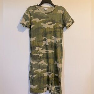 I.Crew Factory Camo Print Midi Knit T—Shirt Dress M
